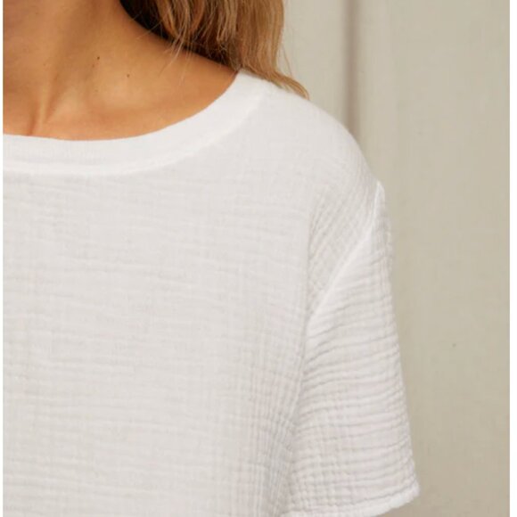 perfectwhitetee Charlotte Double Gauze Tee Bundle (Size Medium) - Picture 2 of 8